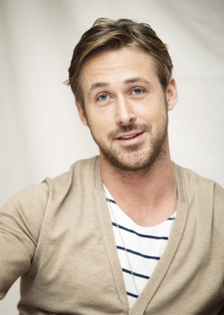 4-25-Stylish-Hot-Guys-In-Stripes-Ryan-Gosling-Cardigan-Mens-Style